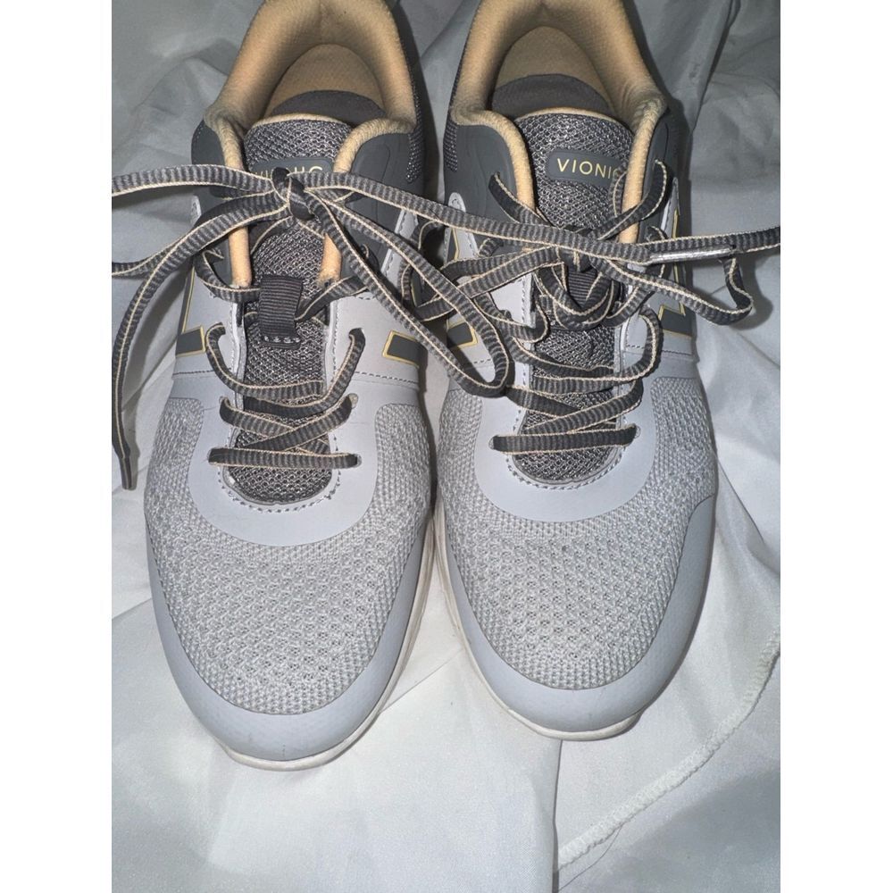 Vionic sneakers‎